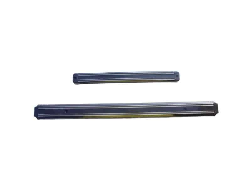 Mágneses késtartó