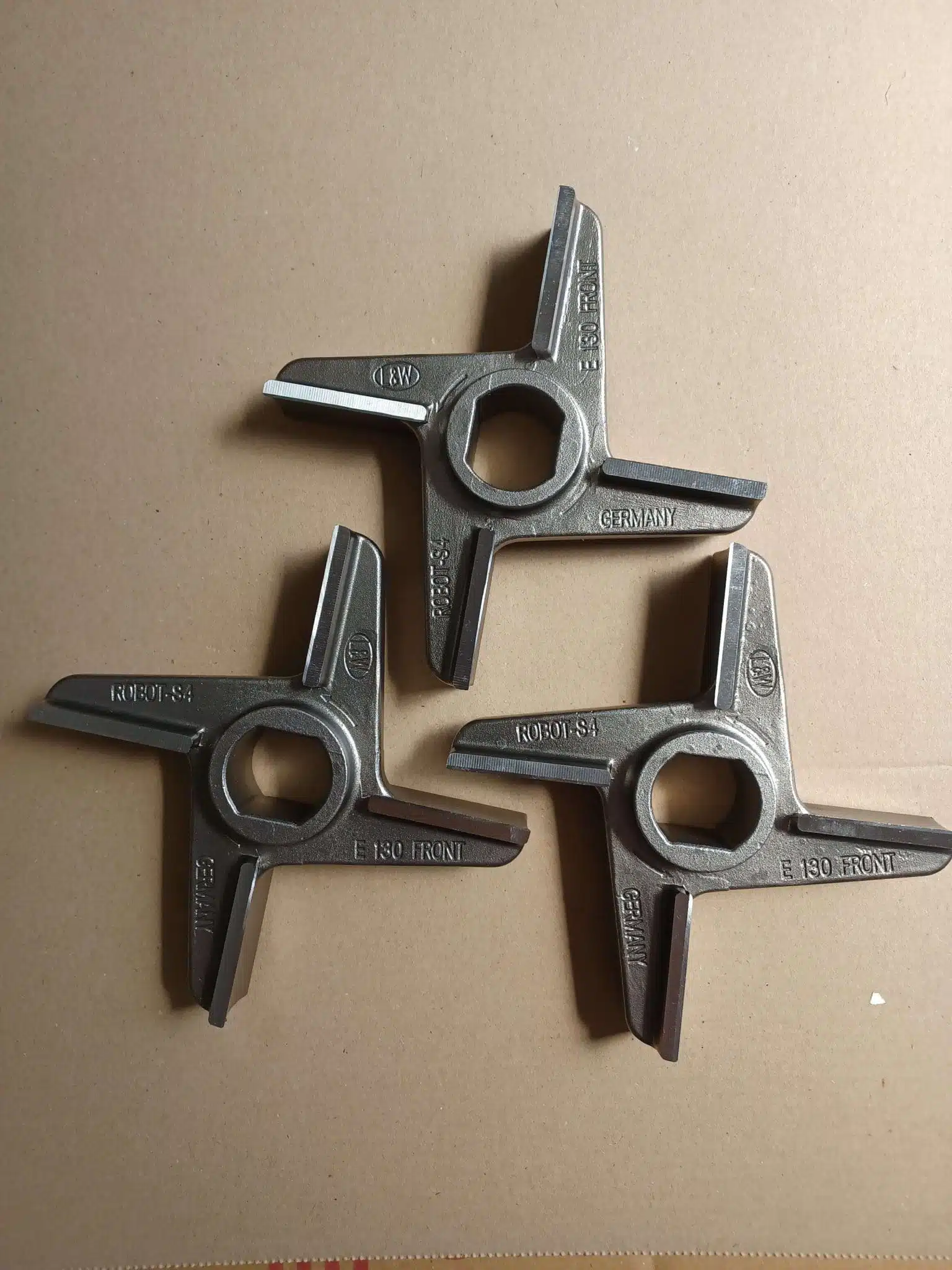 Lumbeck & Wolter E-130  Unger Robot S4 darálókés